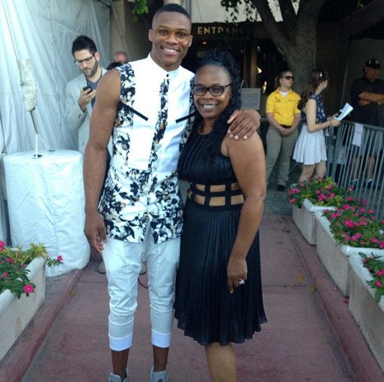 埃姆雷-詹：我还没有恢复到100%；我在中后卫位置上感觉很舒适（埃姆雷-詹：状态尚未完全恢复，但踢中后卫让我很自在）