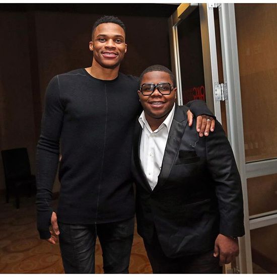 独领风骚，目前欧冠前8球队英超占4席，其余四大联赛各出1队（欧冠八强英超四席领跑，其余四大联赛各仅一队在列）