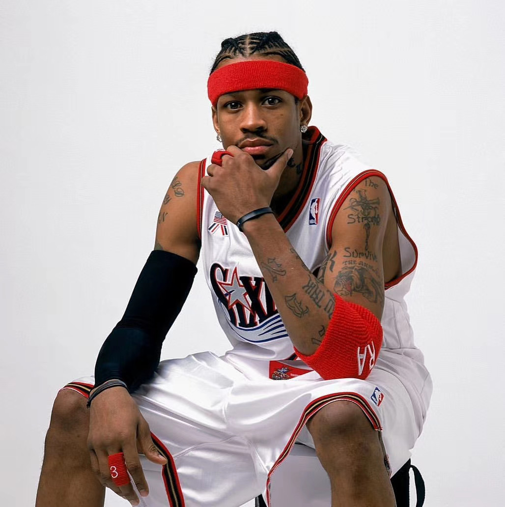 中超末轮前瞻：上海双雄冲击冠军，海牛、梅州争保级最后席位（中超收官战前瞻：上海双雄争冠，海牛与梅州冲刺最后保级名额）