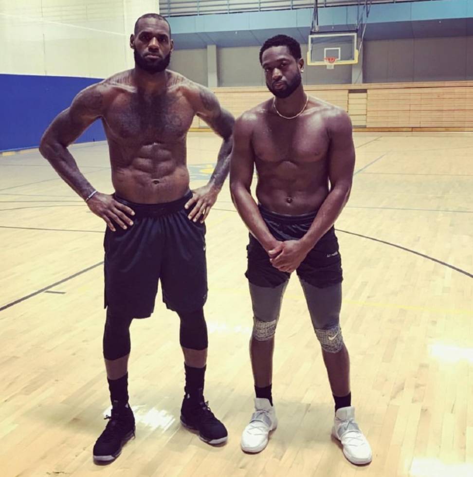 乔治压哨绝杀成为全场焦点（乔治压哨绝杀抢尽风头）