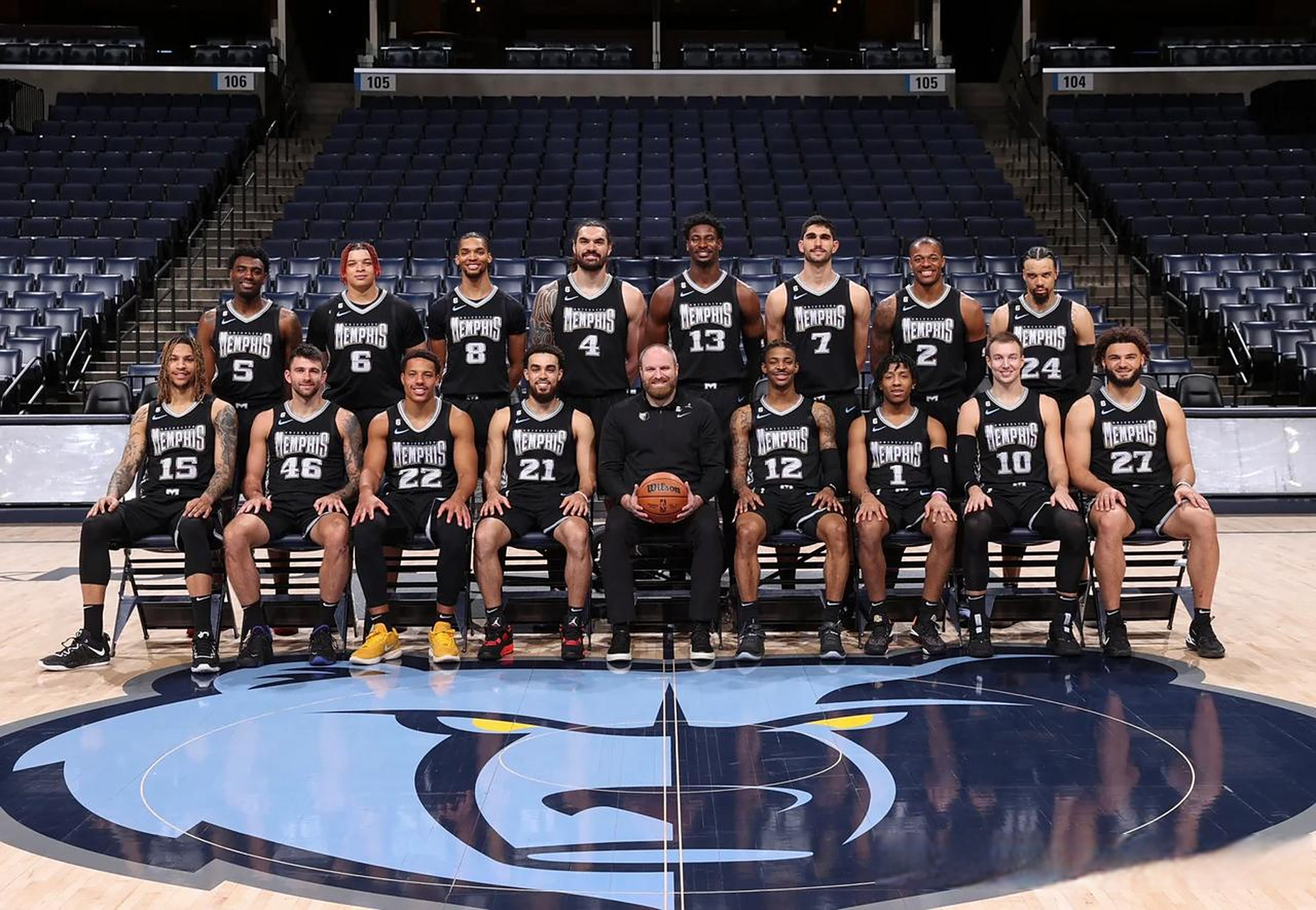 马卡：皇马未展现稳定状态，阿隆索国际比赛日有很多工作要做（马卡报：皇马状态不稳，国际比赛日期间阿隆索工作繁重）